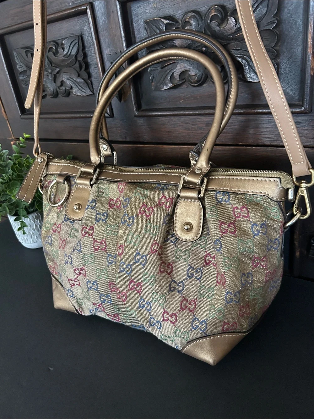 Beautiful bag beautiful shoulder